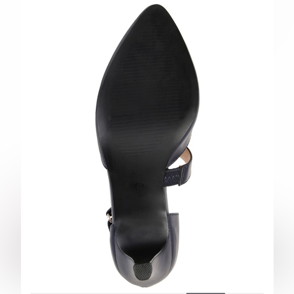 Journee Collection Tillis Pumps - Picture 5 of 16